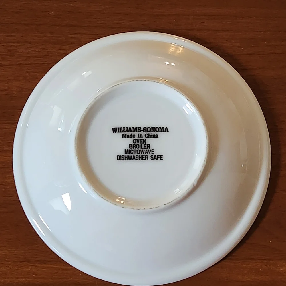 Vintage Williams Sonoma White Cups & Saucers – Set of 6 – Pantry Essentials Mark